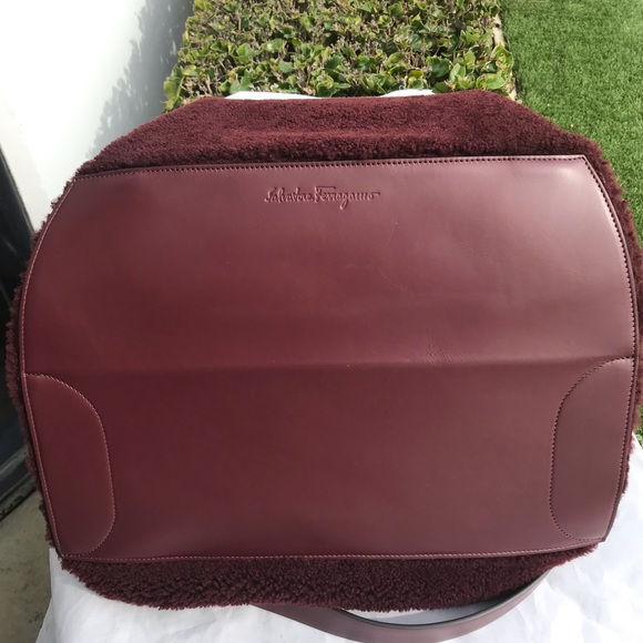 Salvatore Ferragamo double strap duffle bag - Picture 5 of 11